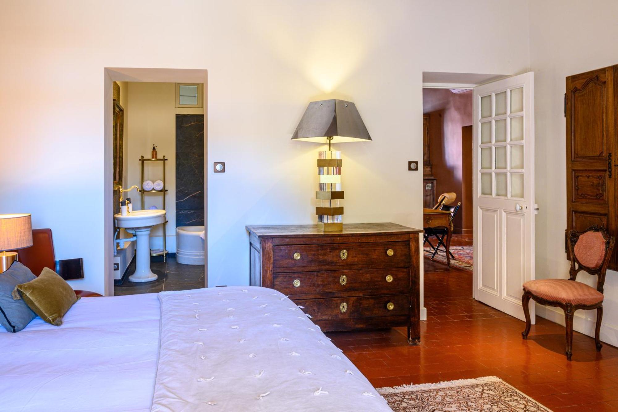 Palais Aoma, Hotel Particulier De Luxe En Provence Л'Іль-сюр-ла-Сорг Екстер'єр фото